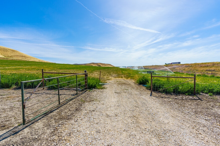 More Photos Of 13625 Ca-46, Paso Robles Land For Sale