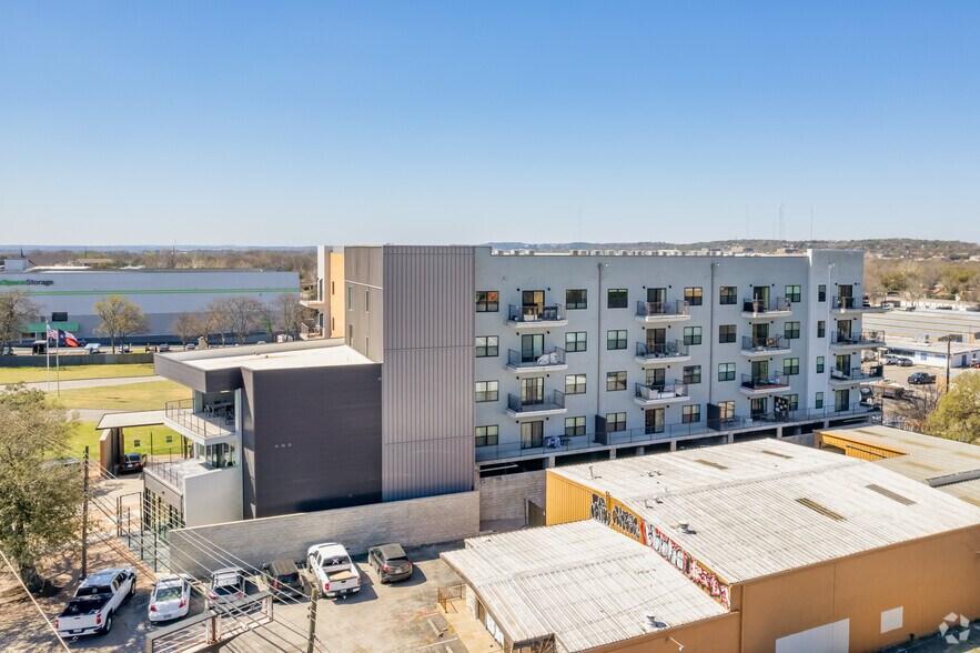 More Photos Of 6444 Burnet Rd, Austin Apartments For Sale