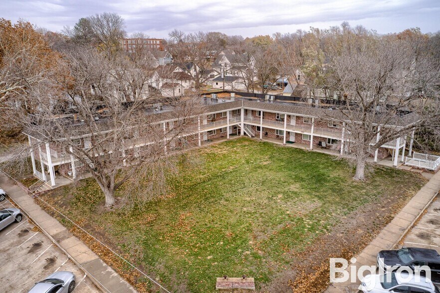 More Photos Of 525 I St, Fairbury Apartments For Sale