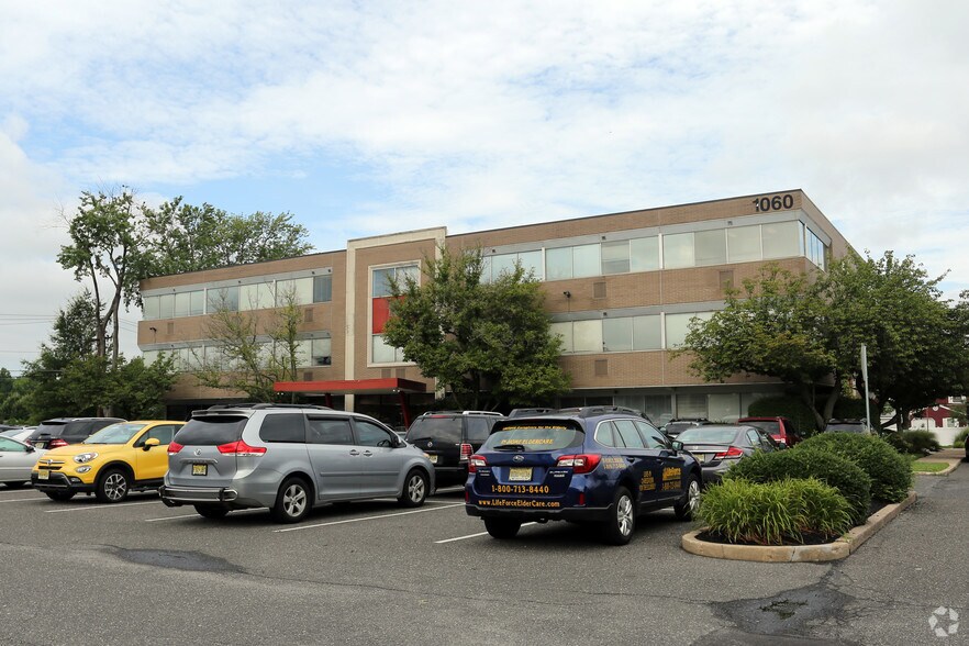 More Photos Of 1060 Kings Hwy N, Cherry Hill Office For Lease