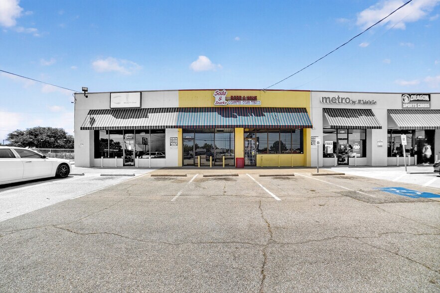 More Photos Of 4018-4026 W Camp Wisdom Rd, Dallas General Retail For Lease