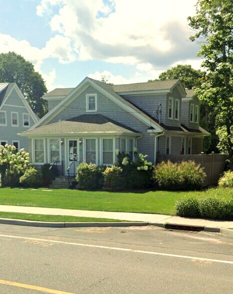 Primary Photo Of 91 Old Riverhead Rd, Westhampton Beach Office For Lease