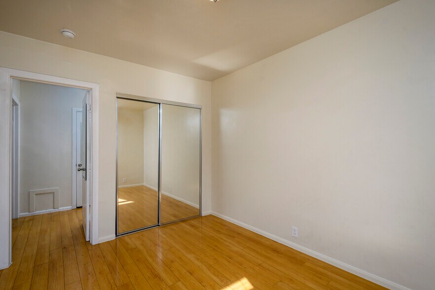 More Photos Of 7051-7053 3rd Ave, Los Angeles Storefront Retail Residential For Sale