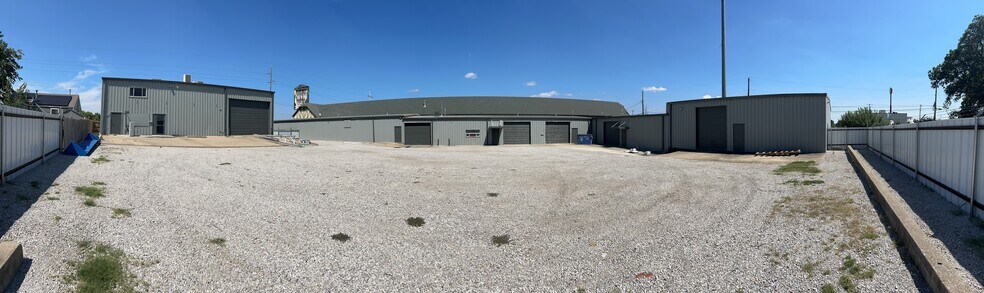 More Photos Of 6410 E Archer St, Tulsa Warehouse For Lease