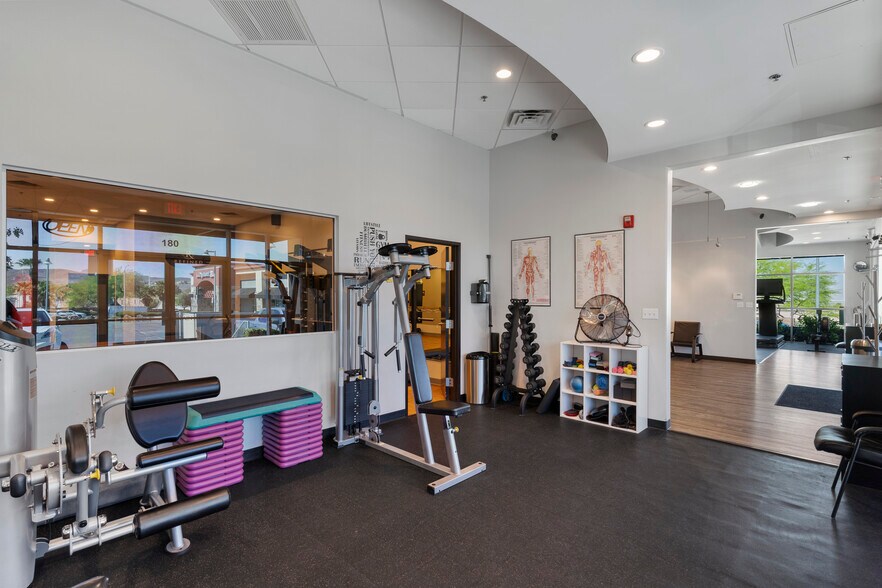 More Photos Of 11251 S Eastern Ave, Henderson Storefront For Lease