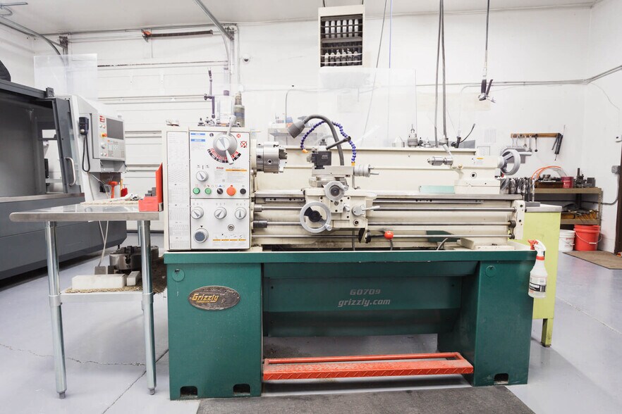 More Photos Of 2002 Fruitvale Blvd, Yakima Warehouse For Sale