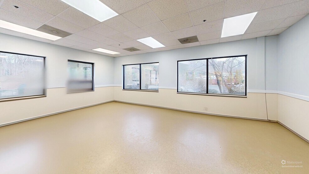 More Photos Of 135-145 Wood Rd, Braintree Light Distribution For Lease