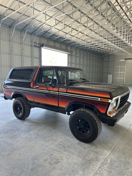 More Photos Of 305 Base Leg Dr, Edgewater Warehouse For Sale