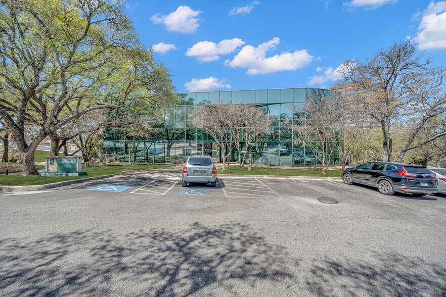 More Photos Of 4242 Medical Dr, San Antonio Medical For Sale