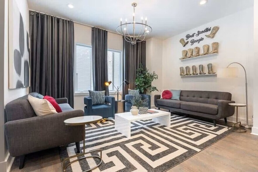 More Photos Of 3206 West End Cir, Nashville Apartments For Sale