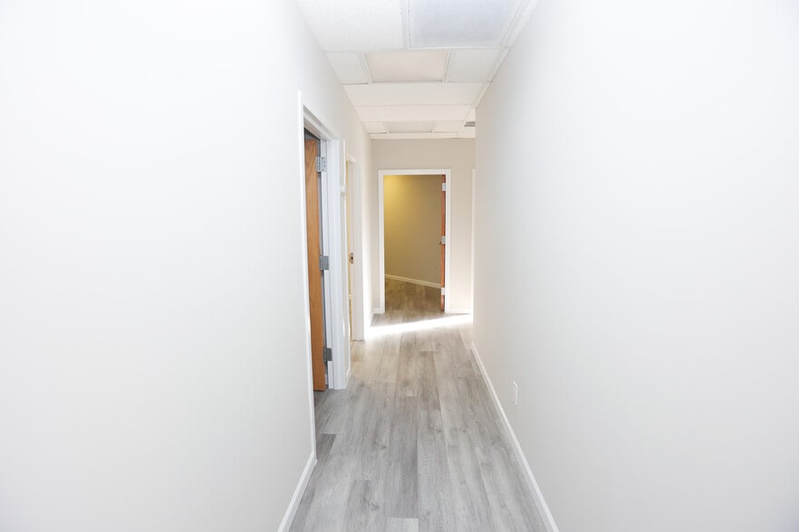 More Photos Of 180 White Rd, Little Silver Medical For Lease