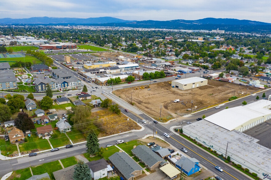 More Photos Of 2808 Cincinnati, Spokane Land For Sale