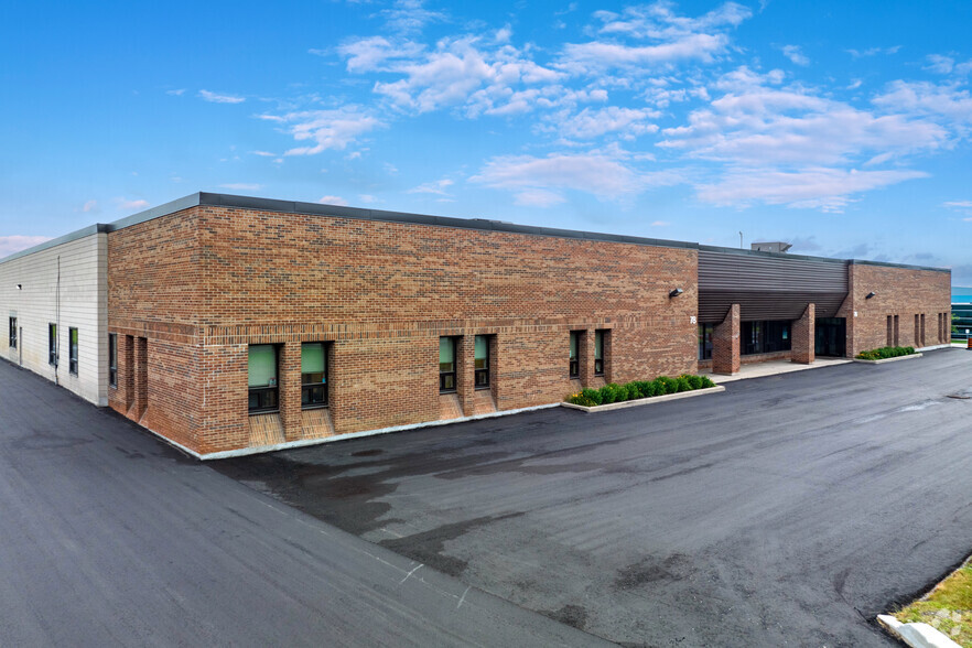 Primary Photo Of 76-78 Steelcase Rd W, Markham Warehouse For Lease