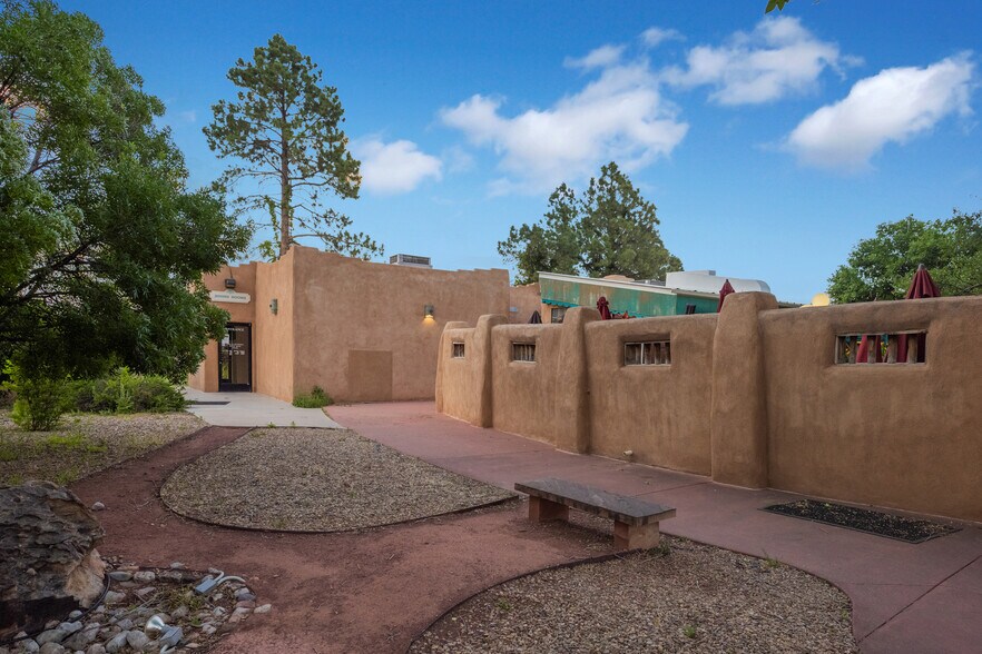 More Photos Of 8032 4th St NW, Albuquerque Restaurant For Sale