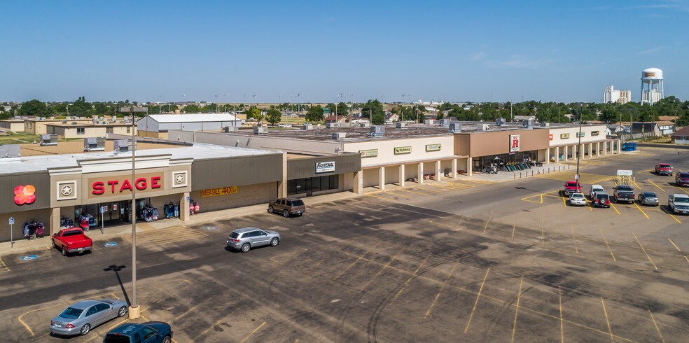 More Photos Of 1400 S Dumas Ave, Dumas Unknown For Lease