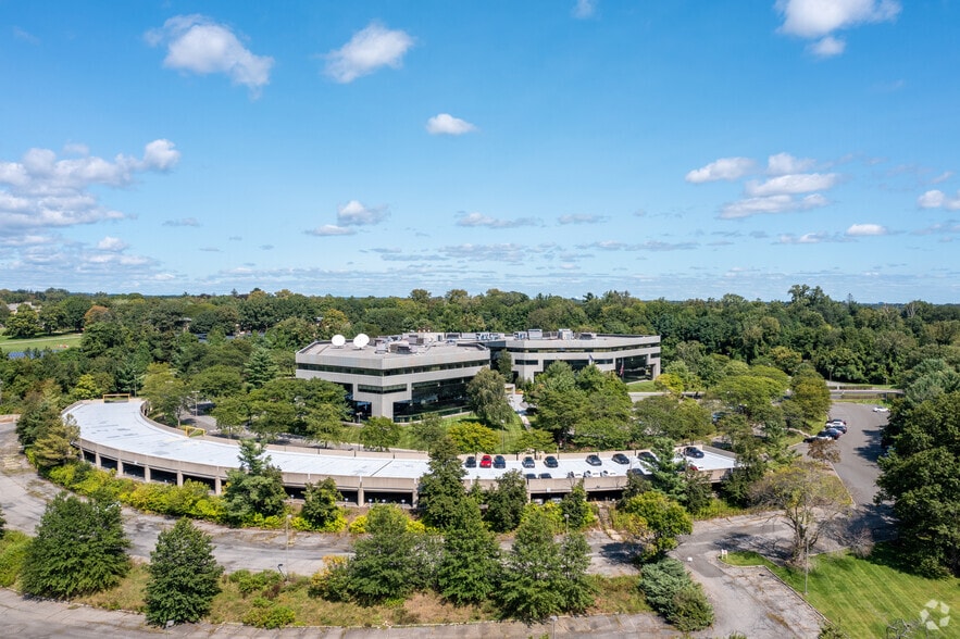 More Photos Of 100 Manhattanville Rd, Purchase Office For Sale