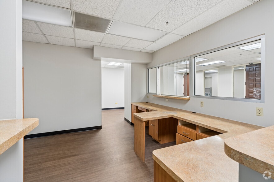 More Photos Of 6036 N 19th Ave, Phoenix Medical For Sale