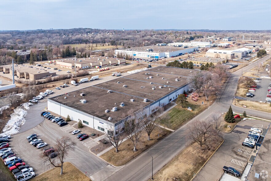 More Photos Of 7400-7490 Bush Lake Rd, Edina Distribution For Lease