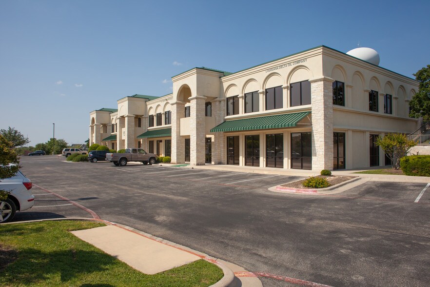 More Photos Of 1921-1927 Lohmans Crossing Rd, Lakeway Unknown For Lease