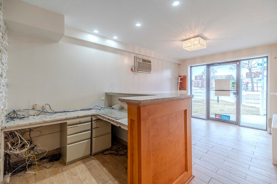 More Photos Of 3232 Francis Lewis Blvd, Flushing General Retail For Lease