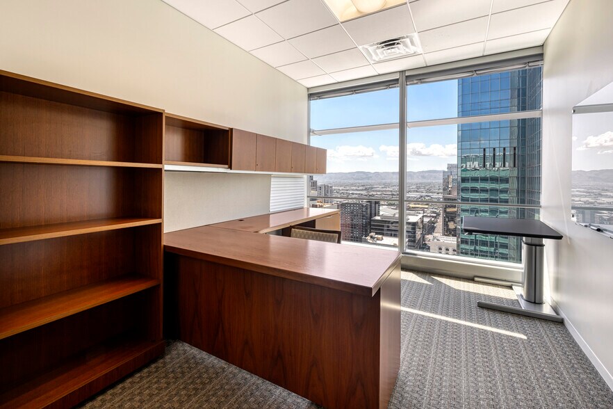More Photos Of 333 N Central Ave, Phoenix Office For Lease