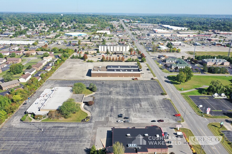 More Photos Of 7420 South Ave, Youngstown Theater Concert Hall For Sale