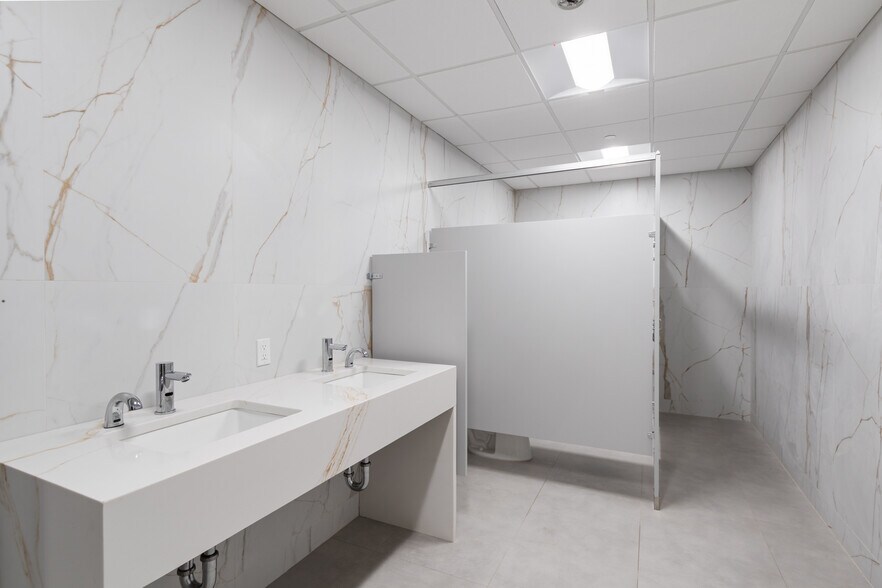 More Photos Of 1051 Franklin Ave, Garden City Coworking Space