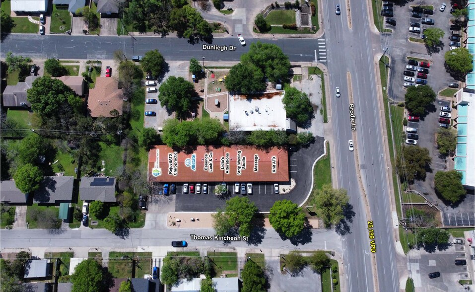 More Photos Of 8103 Brodie Ln, Austin Freestanding For Lease