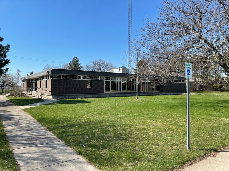 Primary Photo Of 55 E Morley Dr, Saginaw Office For Sale