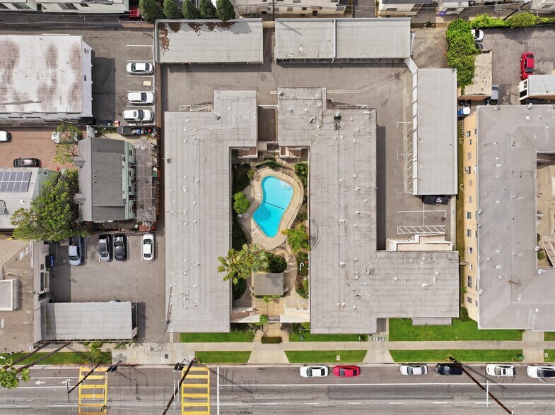More Photos Of 3575 S Sepulveda Blvd, Los Angeles Apartments For Sale