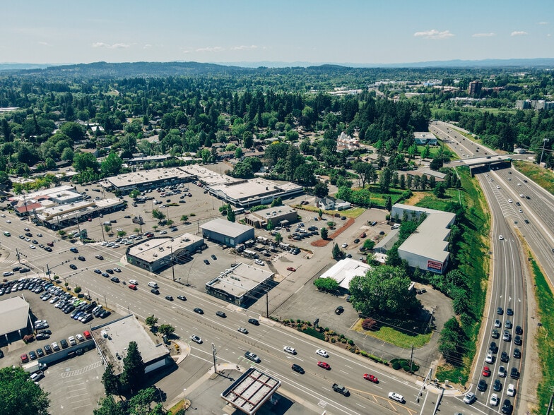 More Photos Of 11847 SW Pacific Hwy, Tigard Freestanding For Lease