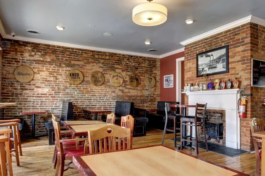 More Photos Of 103 W Main St, Frankfort Restaurant For Sale
