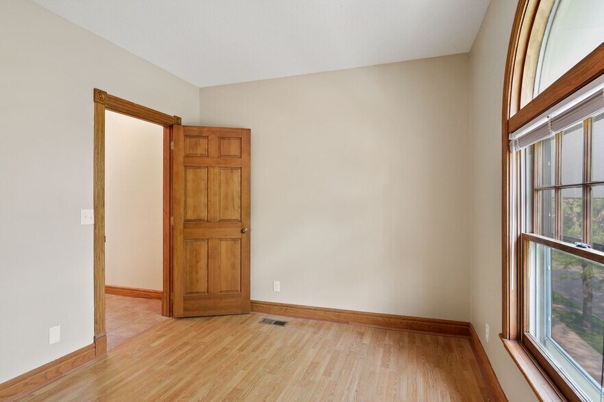 More Photos Of 197 Kent St, Saint Paul Multifamily For Sale