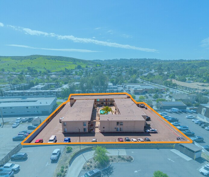 More Photos Of 12430 Oak Knoll Rd, Poway Apartments For Sale