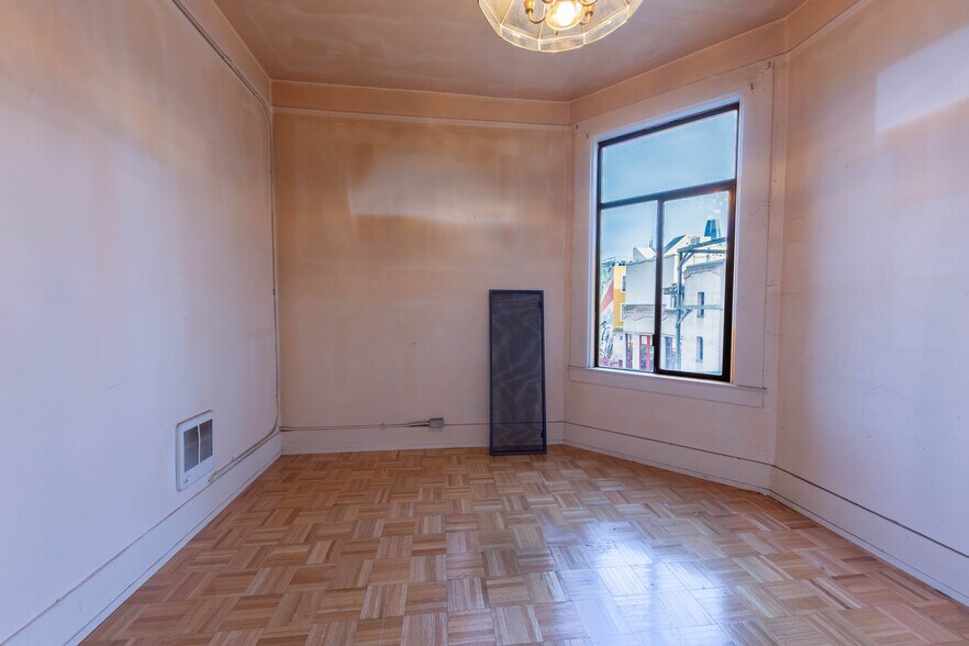 More Photos Of 39 John St, San Francisco Apartments For Sale