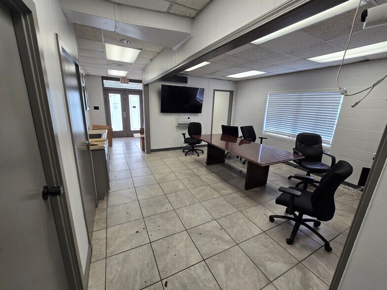 More Photos Of 554 Adams Ave, Memphis Warehouse For Lease