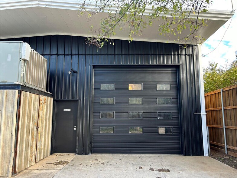 More Photos Of 117 N 2nd St, Krum General Retail For Sale
