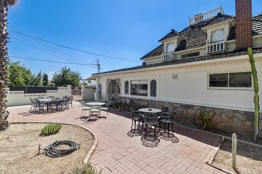 More Photos Of 2048 Mentone Blvd, Mentone Storefront Retail Residential For Sale