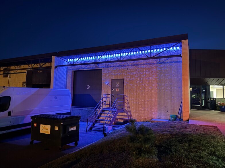 More Photos Of 2525 Nevada Ave N, Golden Valley Light Distribution For Sale
