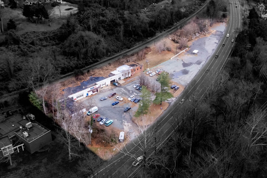 More Photos Of 2845 Ivy Rd, Charlottesville Service For Sale