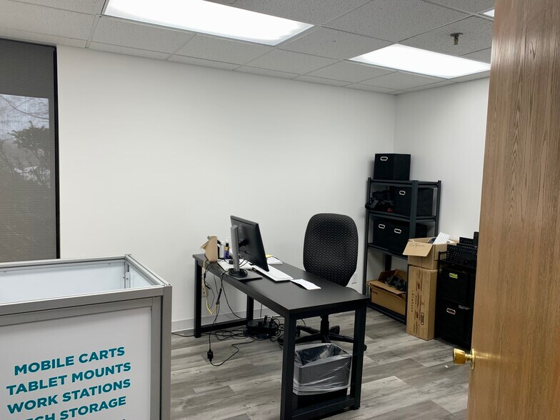 More Photos Of 6125 Lendell Rd, Sanborn Manufacturing For Lease