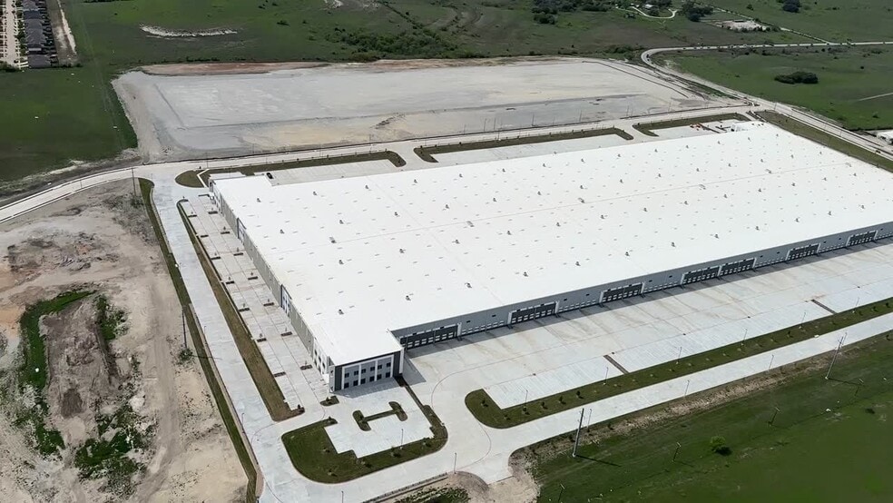 Primary Photo Of 9449 Silver Creek Rd, Fort Worth Warehouse For Lease