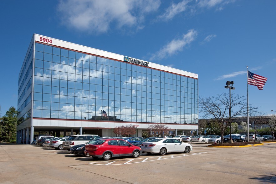 More Photos Of 5904 Richmond Hwy, Alexandria Office For Lease