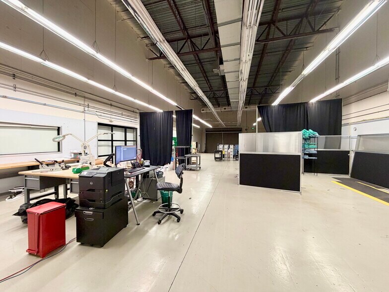 More Photos Of 7620 NW 25th St, Miami Distribution For Sale