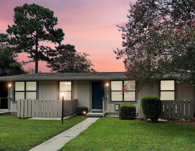 Primary Photo Of 409 Jefferson Ave, Orange Park Apartments For Sale