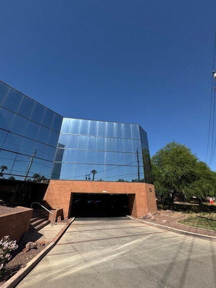 More Photos Of 722 E Osborn Rd, Phoenix Office For Lease