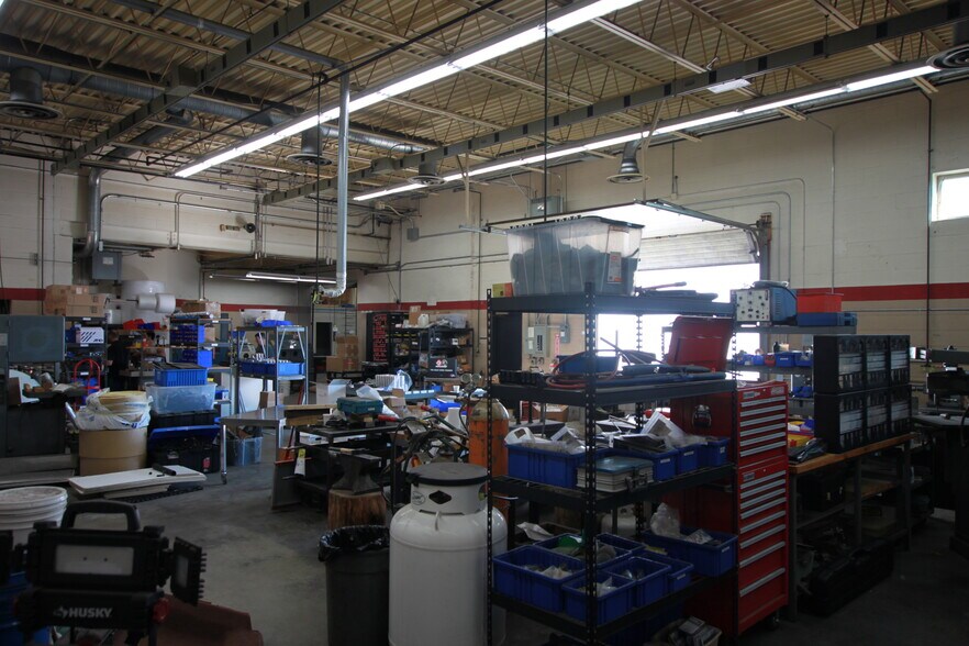 More Photos Of 33 Pullman St, Worcester Manufacturing For Lease