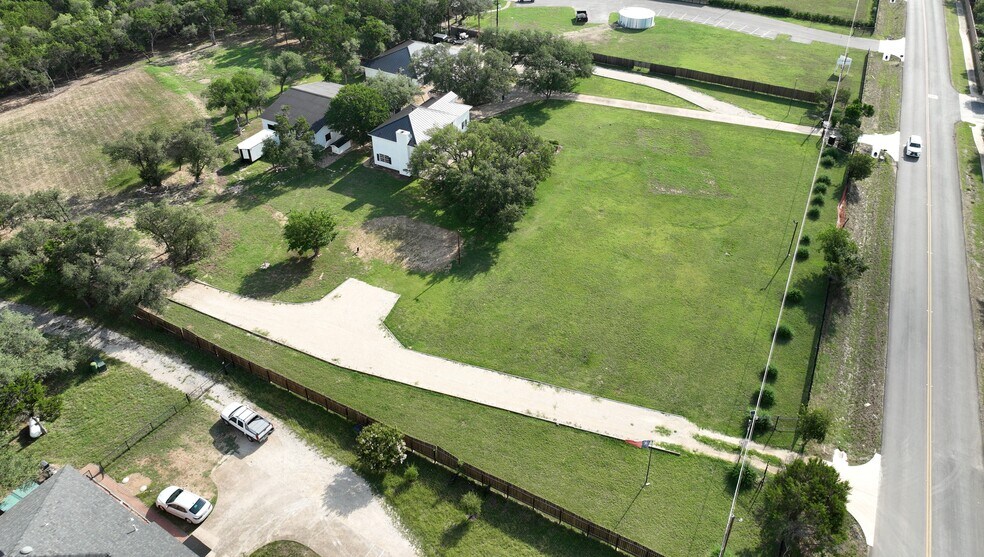 More Photos Of 102 County Road 180, Leander Loft Creative Space For Sale