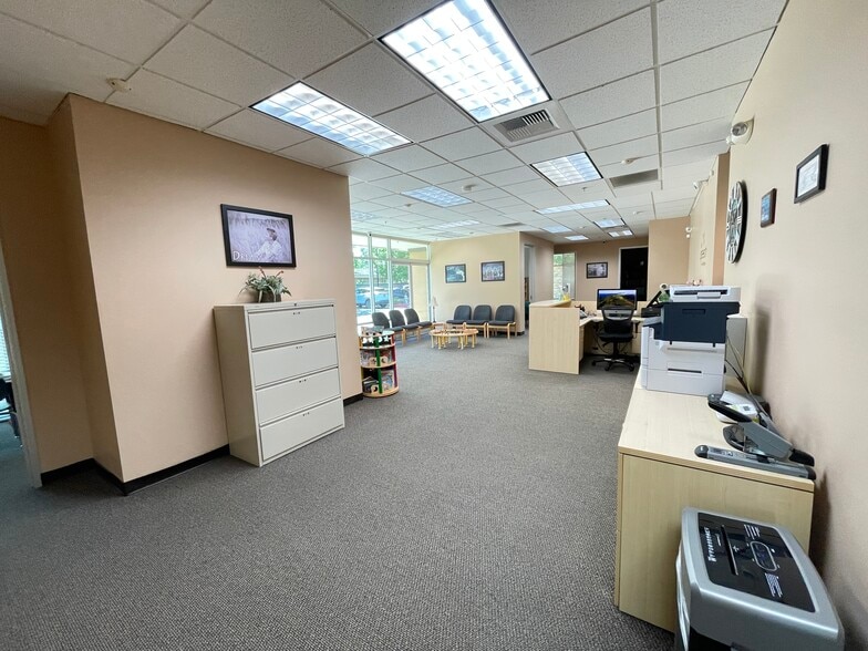 More Photos Of 1972 Del Paso Rd, Sacramento Medical For Sale