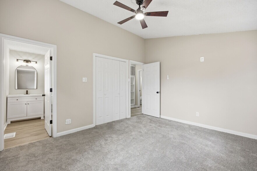 More Photos Of 1651 Donna Lynn Dr, Smyrna Office For Sale